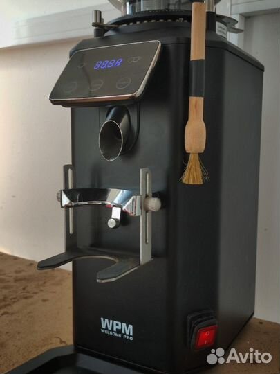 Кофемолка профессиональная WPM ZD-18