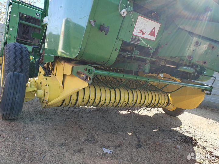 Пресс-подборщик John Deere 550, 1995