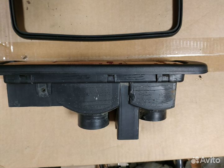 Фонарь задний левый Опель Монтерей 1992-97г