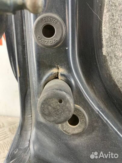 Крышка багажника Вольво S40 (VS)