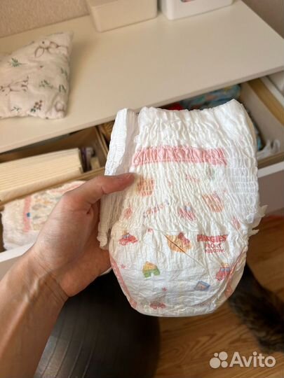 Подгузники трусики huggies 4
