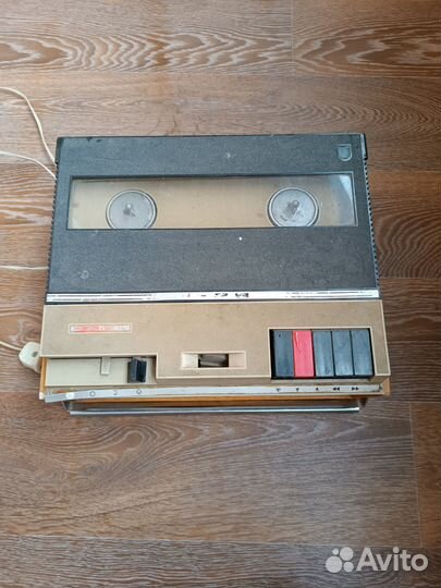Катушечный магнитофон
