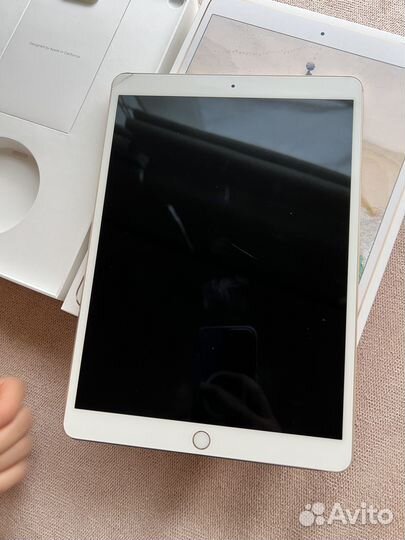 Продам iPad Pro (10,5 дюйма ) Wi-Fi + Cellular