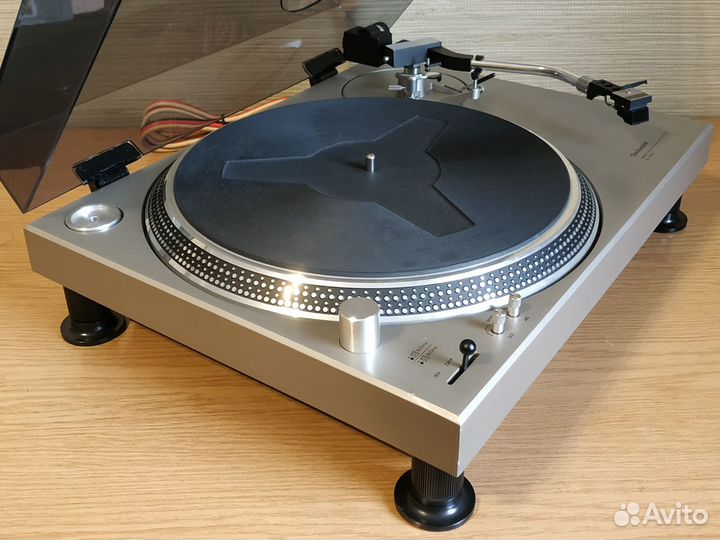 Проигрыватель винила Technics SL-1200 Japan