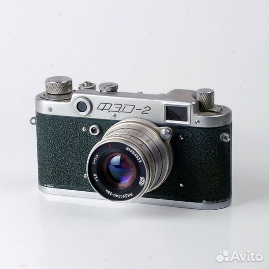 Фотоаппарат пленочный фэд-2 в чехле