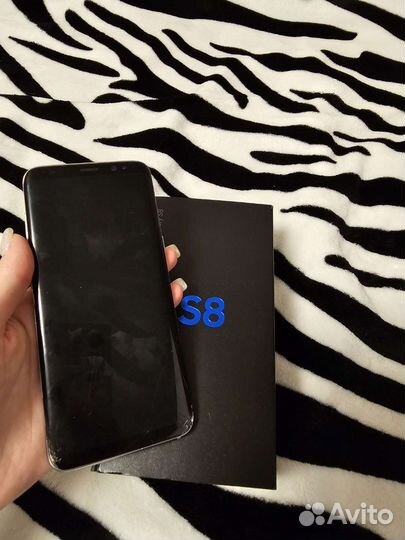 Телефон Samsung galaxy s8