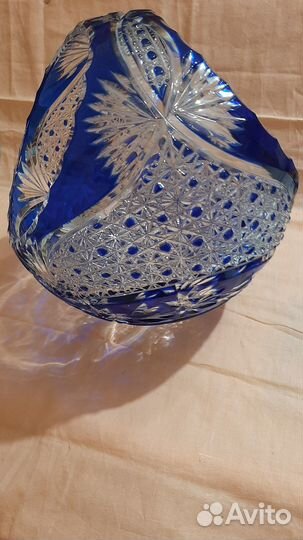 Ваза хрустальная синяя