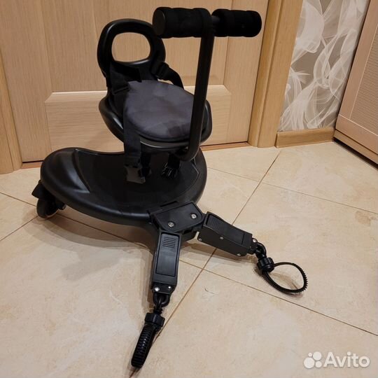 Подножка для второго ребенка с сиденьем и ремнями