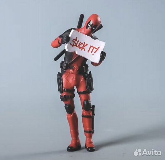 Фигурка дедпул