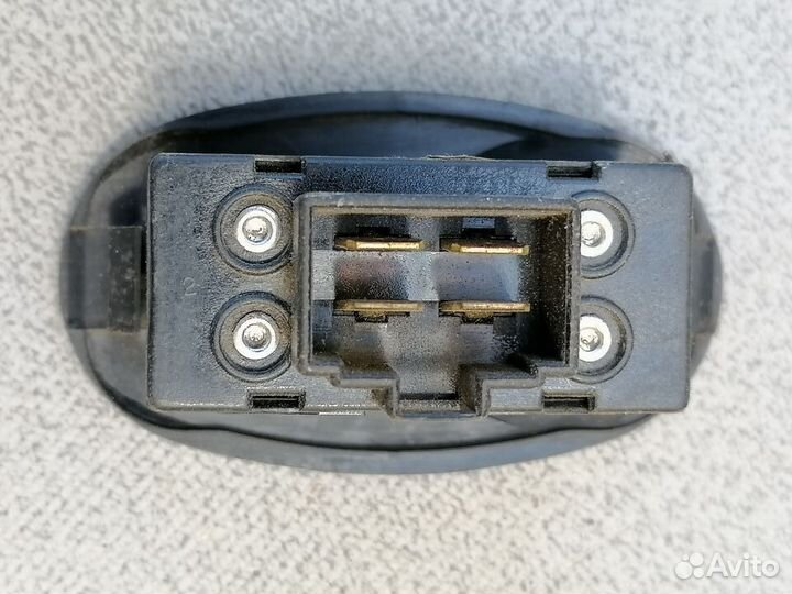 Кнопка открывания багажника Daewoo Nexia