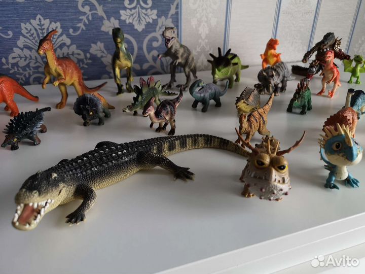 Динозавры игрушки
