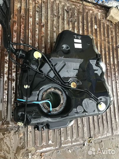 Бак топливный Skoda Octavia A5