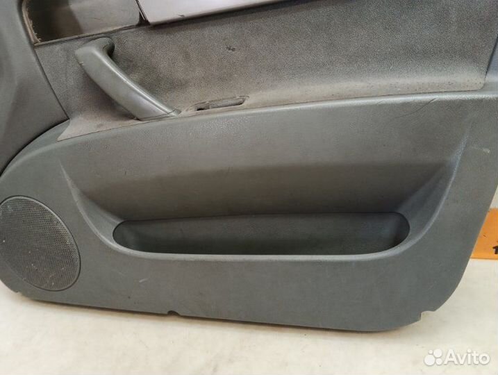 Обшивка двери передняя правая Chevrolet Lacetti