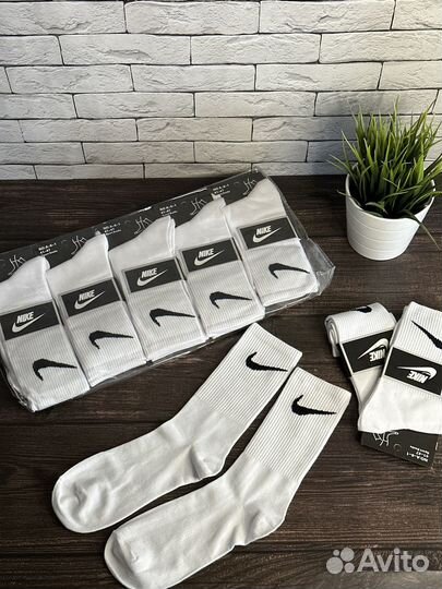 Носки Nike высокие белые