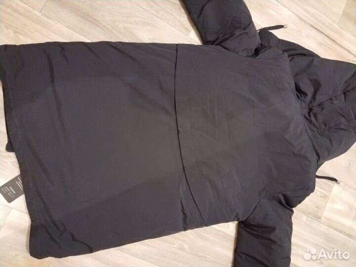Куртка зимняя женская 46 новая
