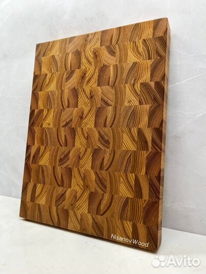 Торцевая разделочная доска из ясеня