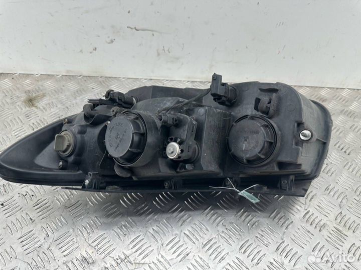 Фара правая Hyundai Santa Fe (SM) рест. 2007