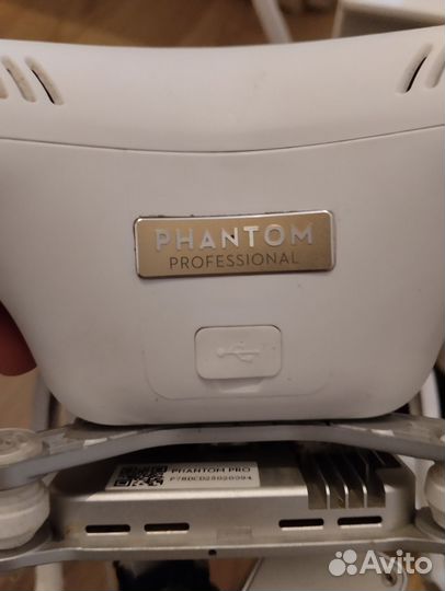 Квадрокоптер DJI phantom 3 pro