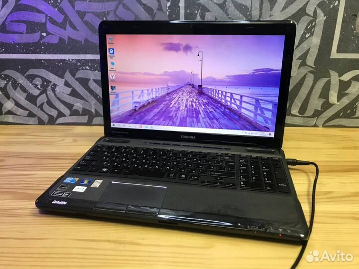 Резвый ноутбук Toshiba на Core-i7/GeForce/SSD