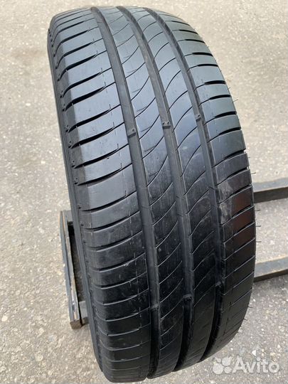 Michelin Agilis 235/35 R16C