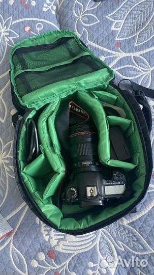 Зеркальный фотоаппарат canon