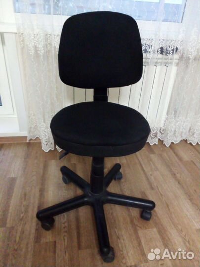 Компьютерное кресло