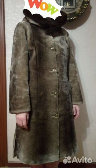 Шуба мутоновая с капюшоном