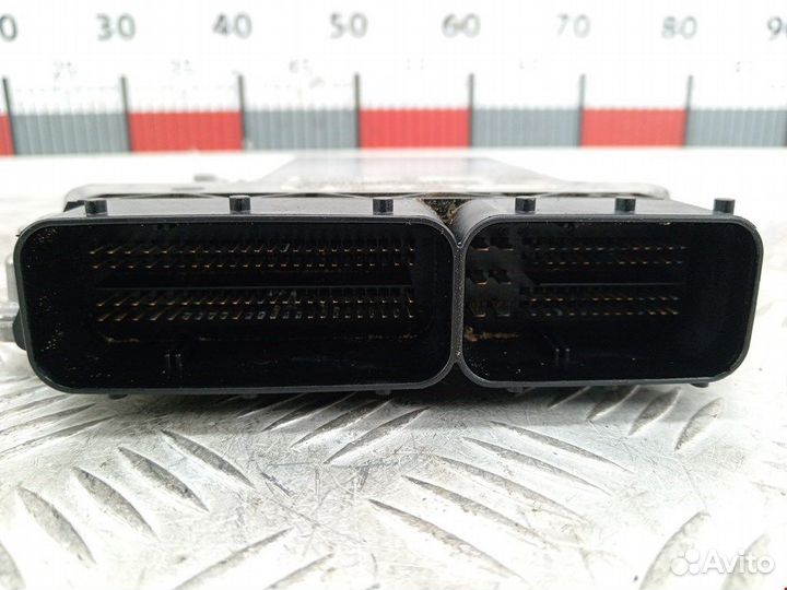 Блок управления двигателем BMW 7-Series