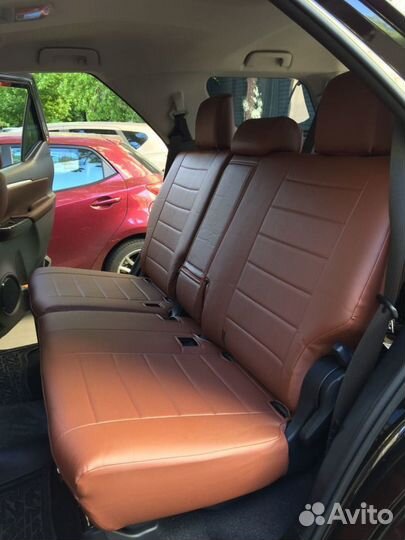 Чехлы на сиденья Тойота Фортунер