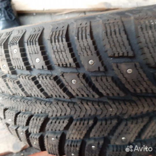 Nokian Tyres Hakkapeliitta R2 235/60 R16 20G