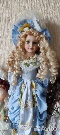 Кукла фарфоровая коллекционная