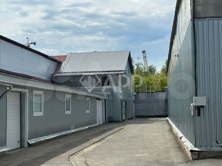 Продам помещение свободного назначения, 1 400 м²