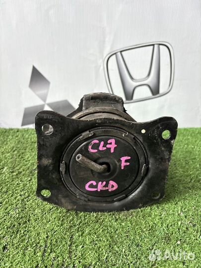 Подушка двигателя передняя Honda Accord CL8