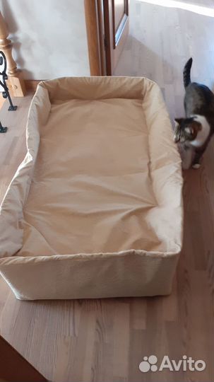 Домик для кошки новый, лежанка для крупной собаки