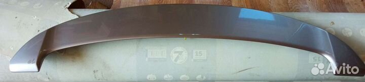 Спойлер Toyota Isis