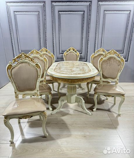 Стол обеденный и стулья