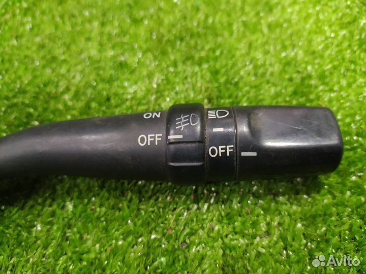 Подрулевой переключатель поворотников Toyota Wish