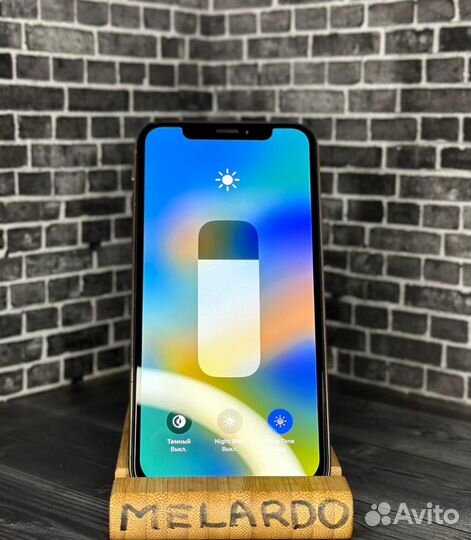 iPhone Xs, 64 ГБ