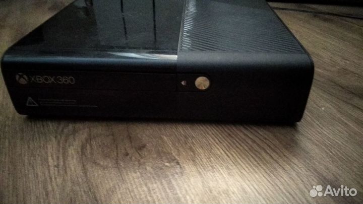 Xbox 360 e