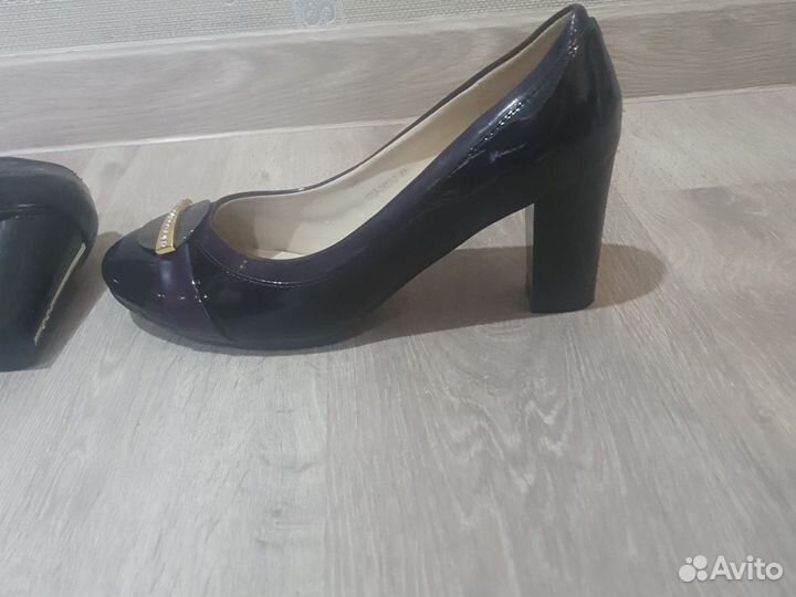 Туфли новые 39-40