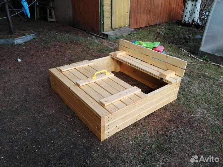 Песочница с крышкой-лавочками Эко