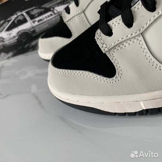 Кроссовки Nike SB Dunk Toyota AE86