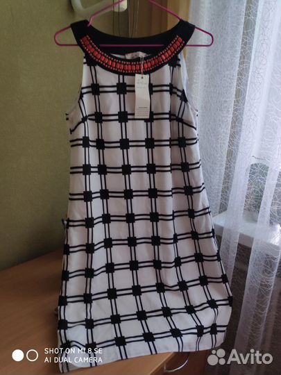 Платье Iren Klairie новое