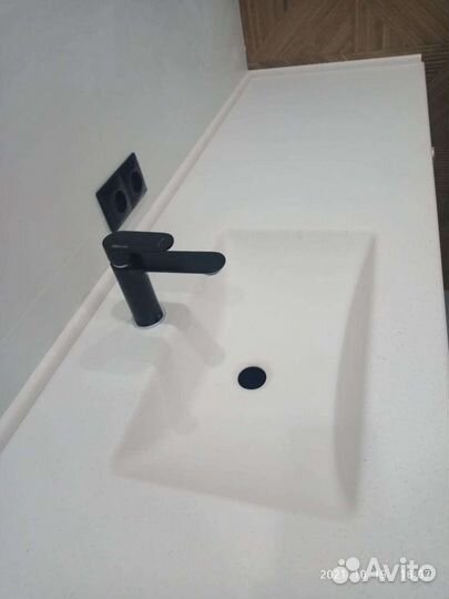 Раковина в ванную из искусственного камня