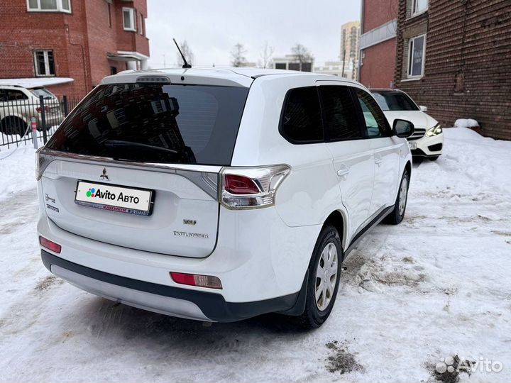 Mitsubishi Outlander 2.0 CVT, 2014, 208 000 км