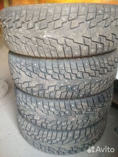 GT Radial Champiro IcePro SUV 205/60 R16