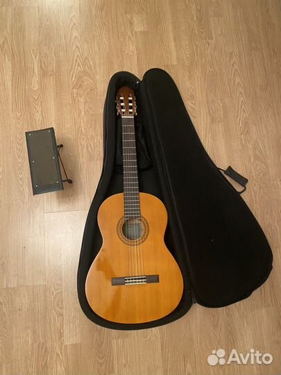 Гитара yamaha C40
