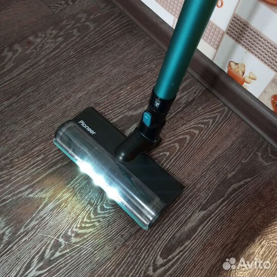 Вертикальный беспроводной пылесос