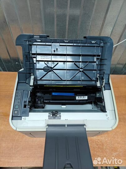 Лазерный принтер HP LaserJet P1505n (2720 стр.)
