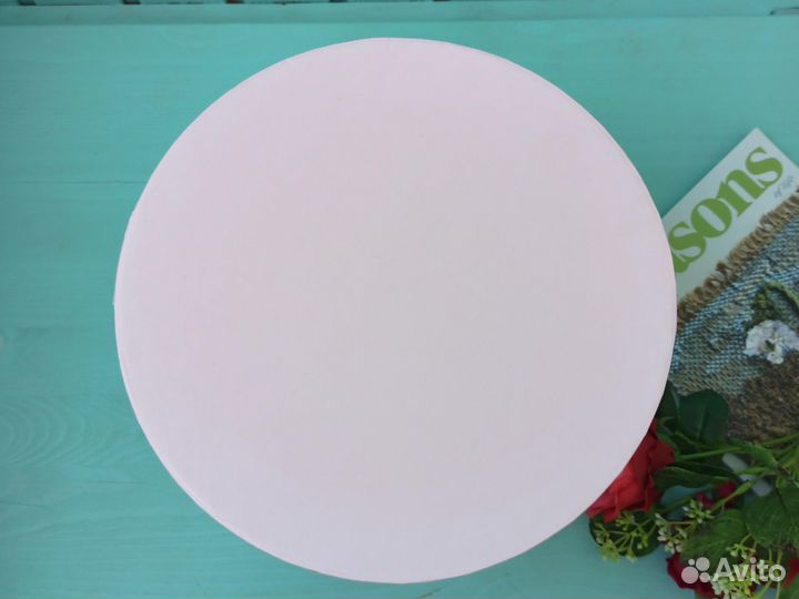 Коробка подарочная круглая для цветов для хранения